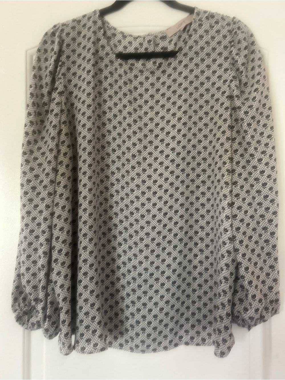 LOFT Black & White Long-Sleeve Patterned Blouse